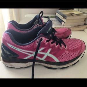 ASIC running shoes